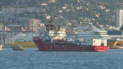 Ocean Viking: Meloni slams 'aggressive' France as migrant rescue ship row escalates