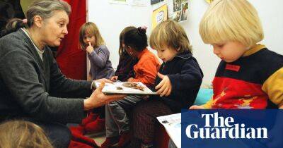 Universal preschool funding needed in England, says report