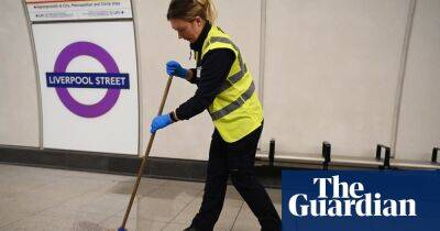 TfL cleaners, caterers and security staff to get free transport in London