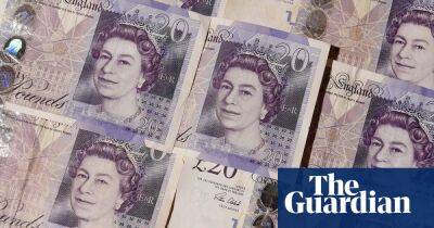 Post Office prepares for deposit rush of paper £20 and £50 notes before deadline