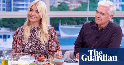 ITV chief defends Holly Willoughby and Philip Schofield over alleged ‘queue-jumping’