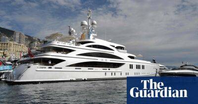 World’s richest celebrate end of summer at €4bn Monaco yacht show