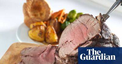 UK cuts back on cooking Sunday roasts as energy bills soar