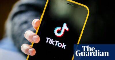 US threatens to ban TikTok unless Chinese owners divest