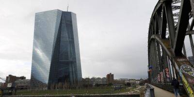 ECB Defies Mounting Banking Strains With Half-Point Rate Rise