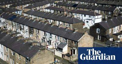 UK house prices fall at fastest annual pace since 2009, says Nationwide