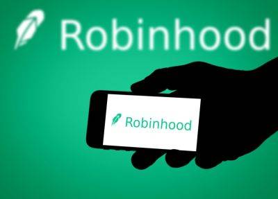 SEC Crackdown Spurs Robinhood to Review Its Crypto Operations